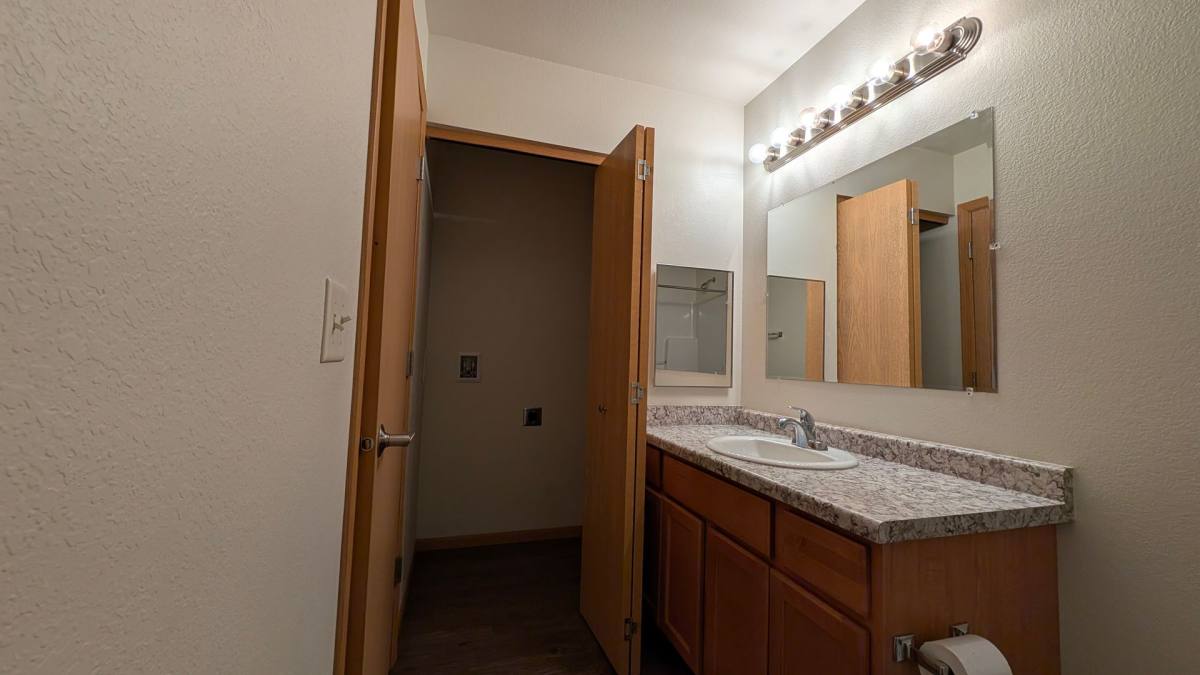 Apartment for rent at 510 McEvoy St, Mauston, WI 53948