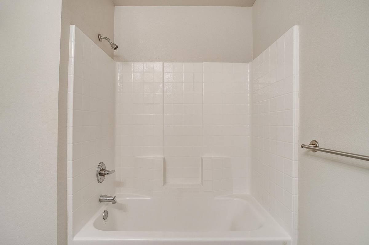 Apartment for rent at 1606 A Granbury Rd, Cleburne, TX 76033