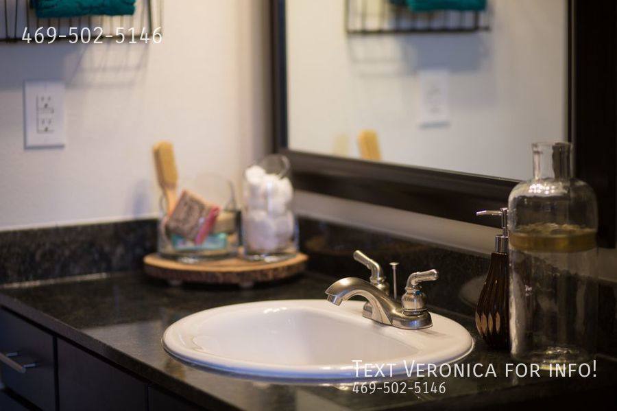 Apartment for rent at 380 Vista Court Dr, Plano, TX 75074