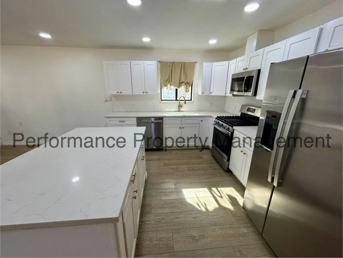 House for rent at 7501 Lucille Ave, Bakersfield, CA 93308