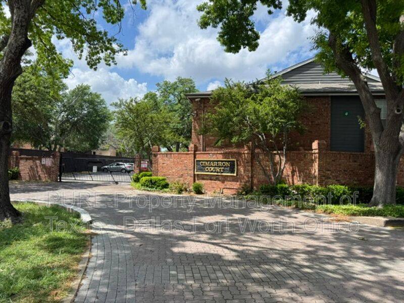 Apartment for rent at 18333 Roehampton #1032, Dallas, TX 75252