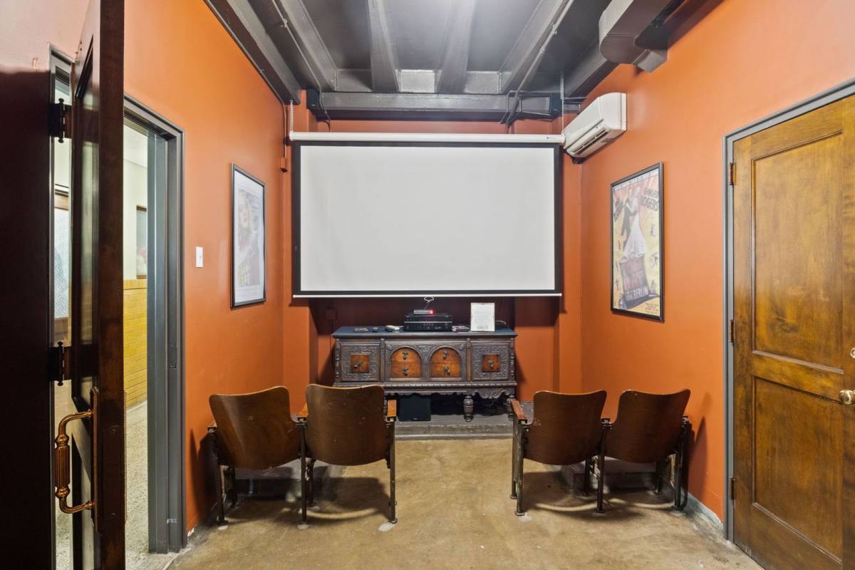 Apartment for rent at 202 Steeples Blvd, Indianapolis, IN 46222