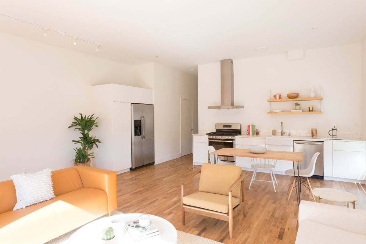 Apartment for rent at 317 N Ave, Los Angeles, CA 90042
