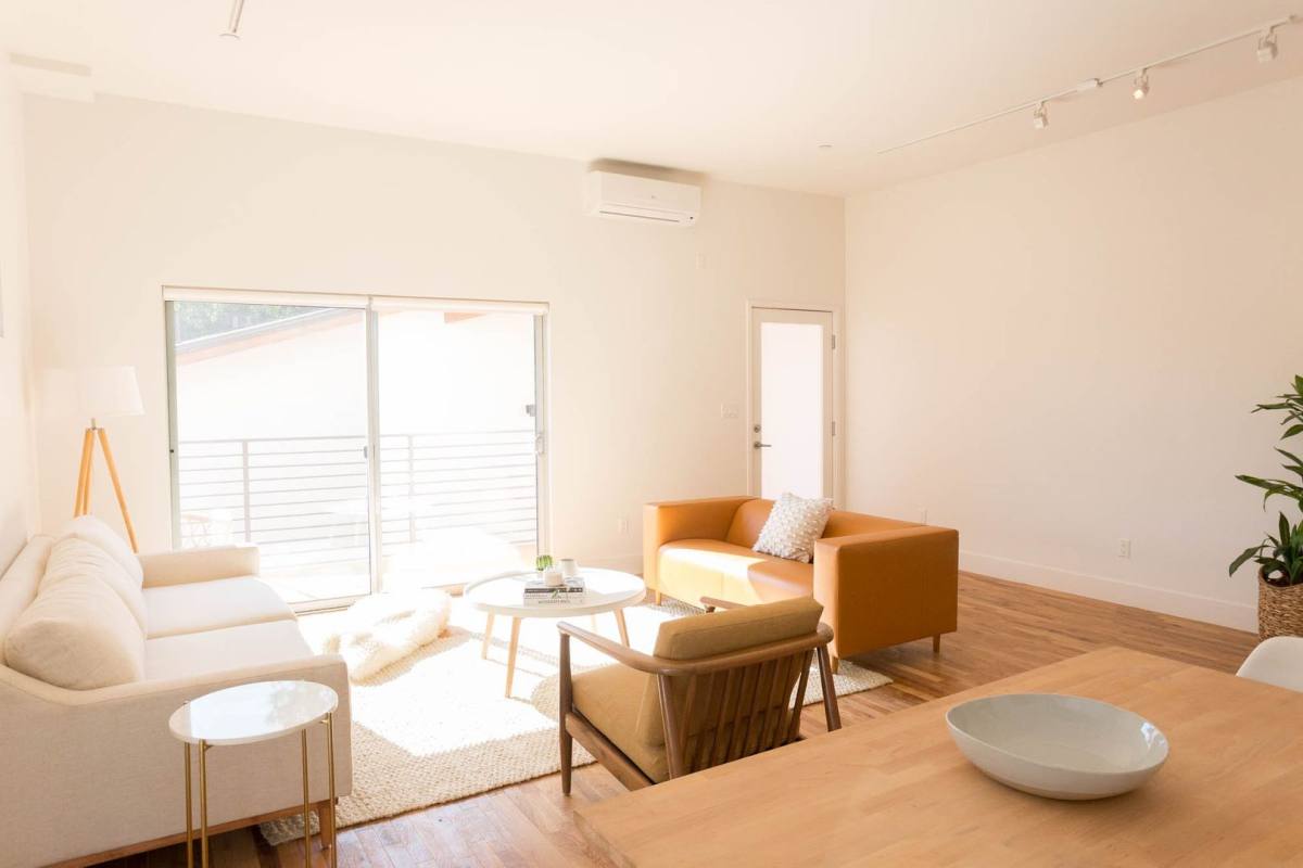 Apartment for rent at 317 N Ave, Los Angeles, CA 90042