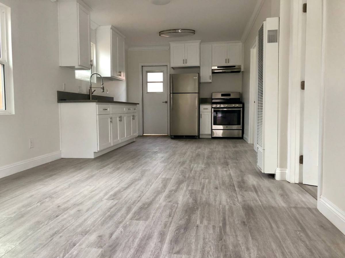 Apartment for rent at 652 S Mathews St, Los Angeles, CA 90023