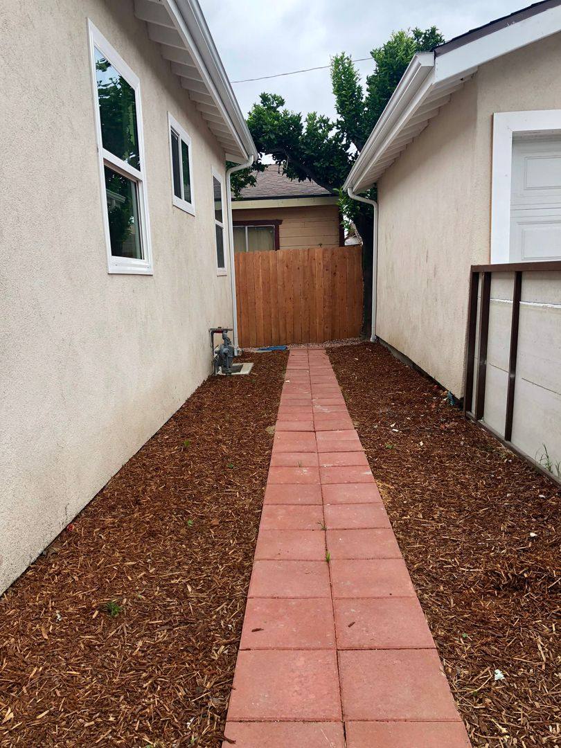 Apartment for rent at 652 S Mathews St, Los Angeles, CA 90023