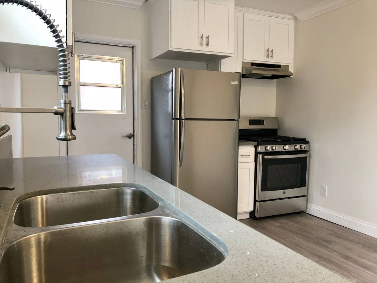 Apartment for rent at 652 S Mathews St, Los Angeles, CA 90023