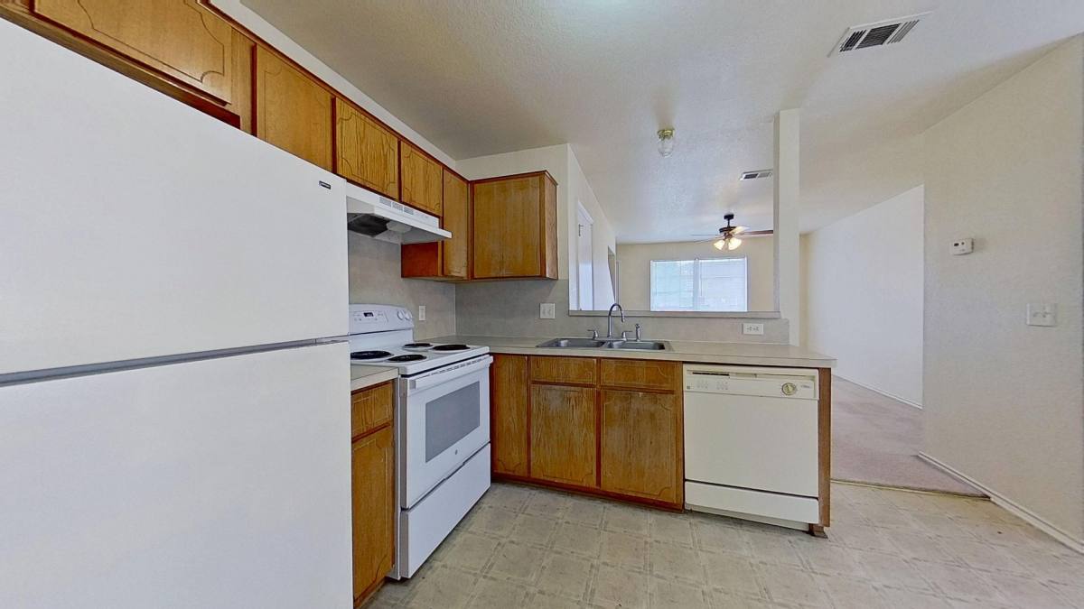 Townhouse for rent at 4002 Madison Dr, Killeen, TX 76543