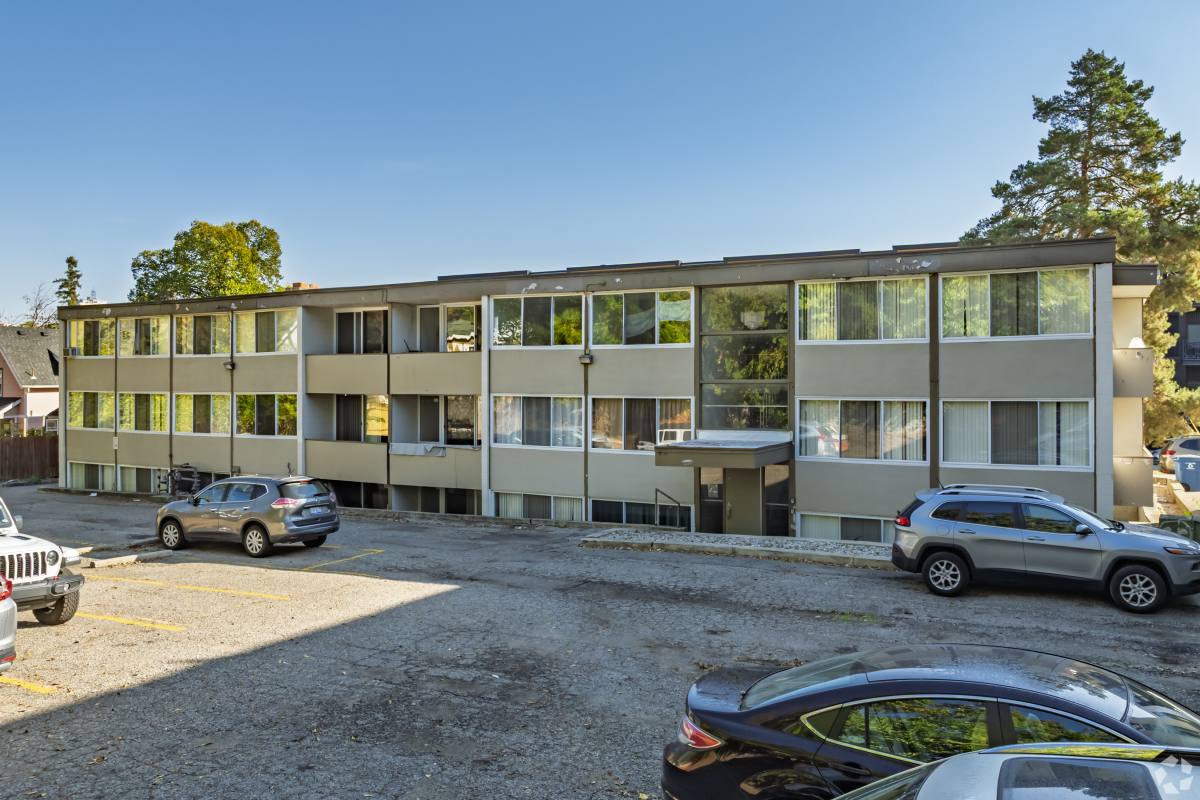 Apartment for rent at 912 Brown St, Ann Arbor, MI 48104