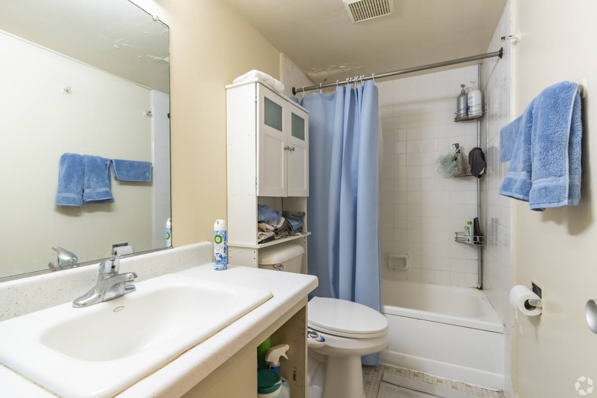 Apartment for rent at 912 Brown St, Ann Arbor, MI 48104
