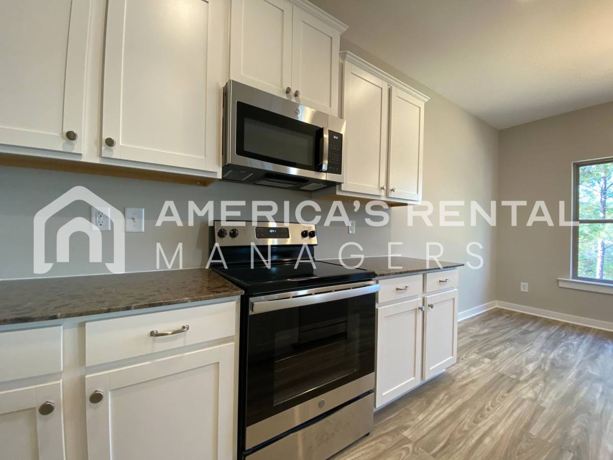 House for rent at 11392 Crimson Ridge Rd, Brookwood, AL 35444