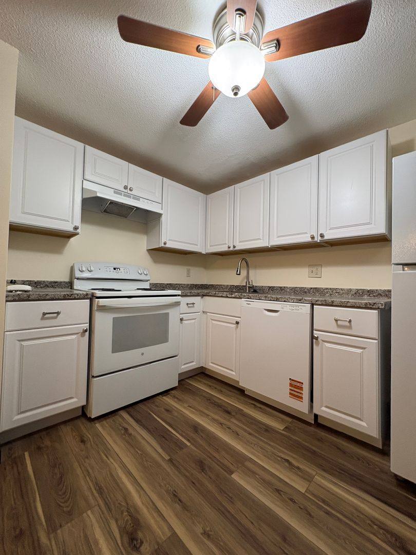 Condo for rent at 700 Robbins Ave, Dracut, MA 01826