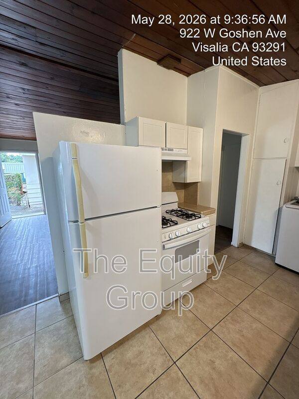 Apartment for rent at 922 W Goshen Ave #A, Visalia, CA 93291