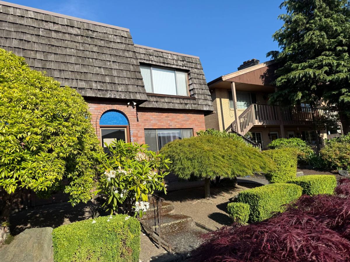 Apartment for rent at 2209 Colby Ave, Everett, WA 98201