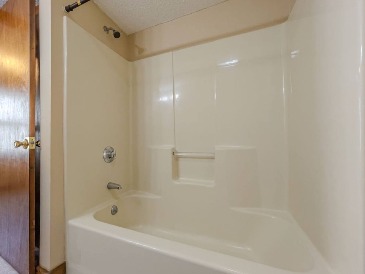 Apartment for rent at 197 Fitchville Rd, Bozrah, CT 06334