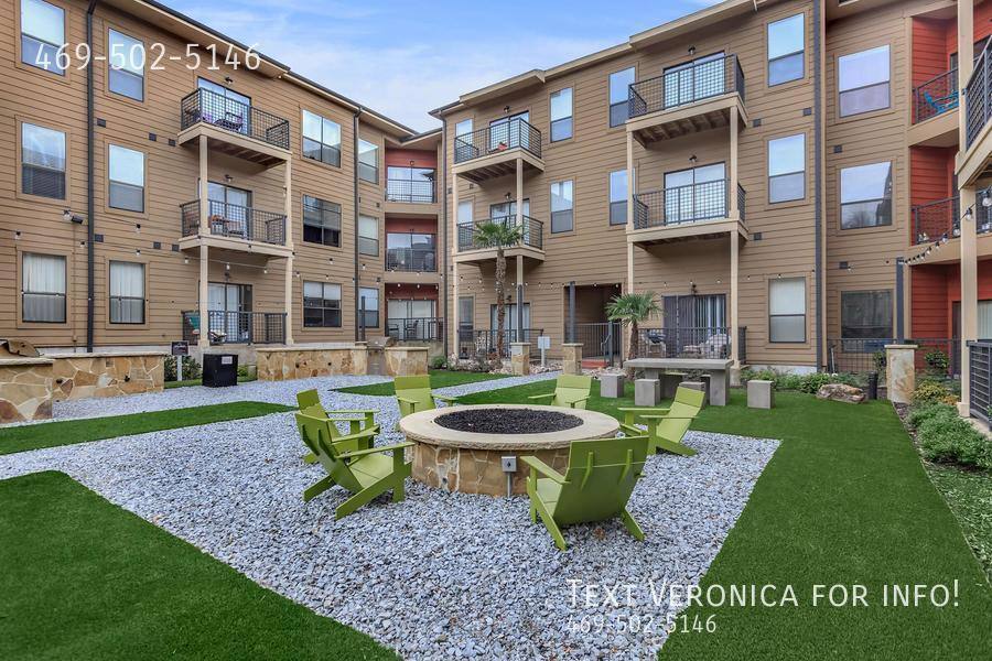 Apartment for rent at 1045 15th Place, Plano, TX 75074