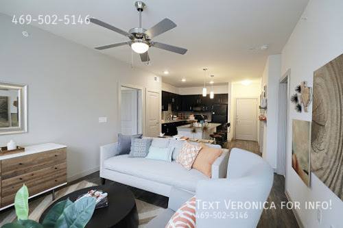 Apartment for rent at 1400 Westingtonhouse Rd, Georgetown, TX 78626
