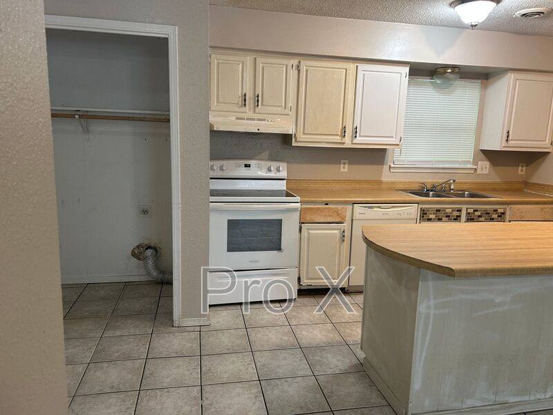 House for rent at 1605 Juniper Circle #C, Springdale, AR 72764