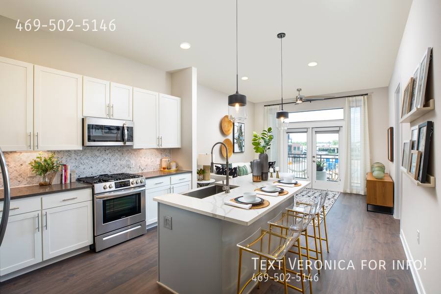 Apartment for rent at 2707 Summer St, Houston, TX 77007
