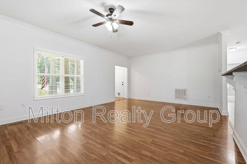 House for rent at 80 Valor Circle, Bunnlevel, NC 28323