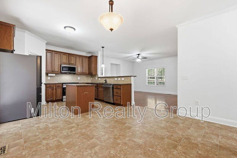 House for rent at 80 Valor Circle, Bunnlevel, NC 28323