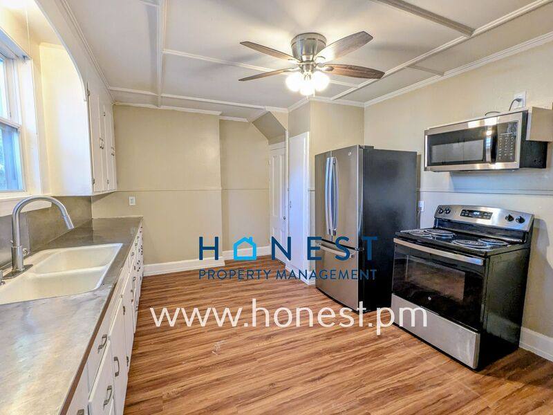 Apartment for rent at 110 Silver St #1, Waterville, ME 04901