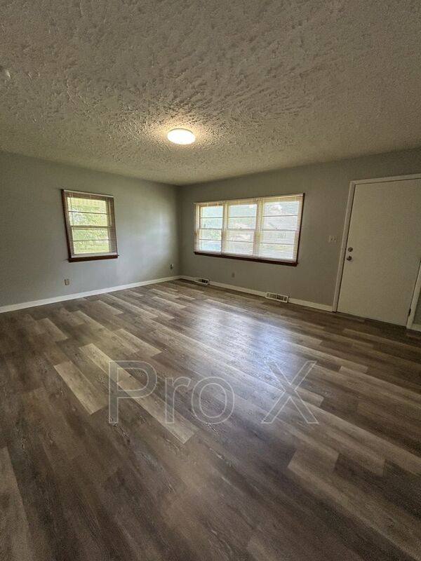 House for rent at 1007 E Monroe St, Pittsburg, KS 66762