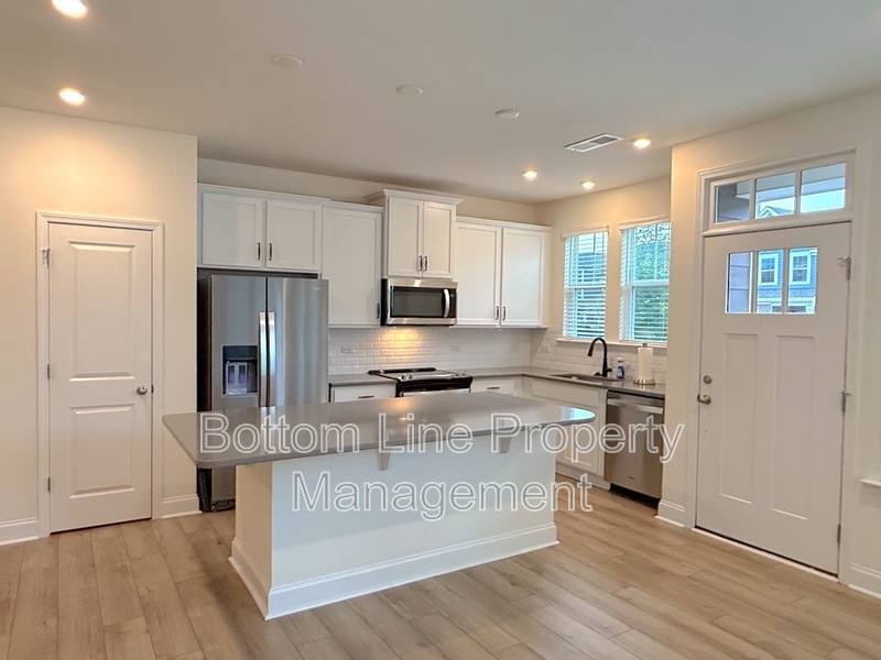Townhouse for rent at 1552 Cedar Tree Dr, Belmont, NC 28012