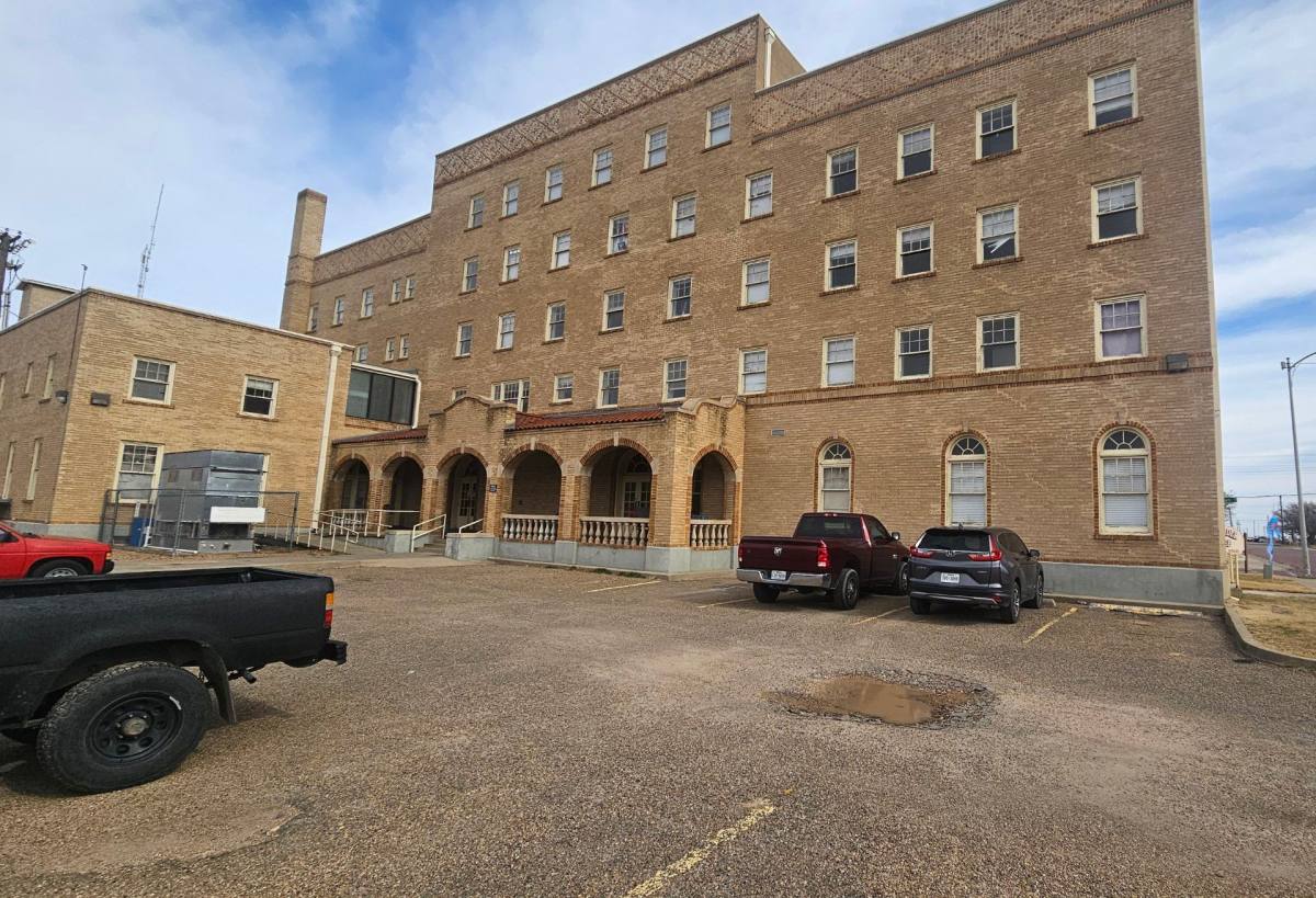 Apartment for rent at 120 S Russell, Pampa, TX 79065