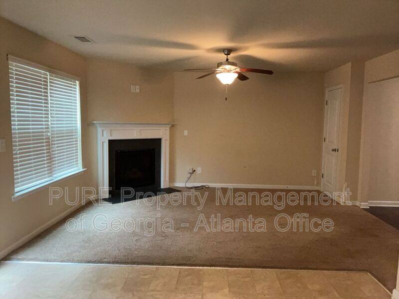 House for rent at 400 Brookwood Crossing, Douglasville, GA 30134