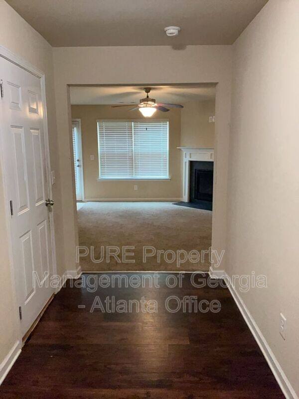 House for rent at 400 Brookwood Crossing, Douglasville, GA 30134