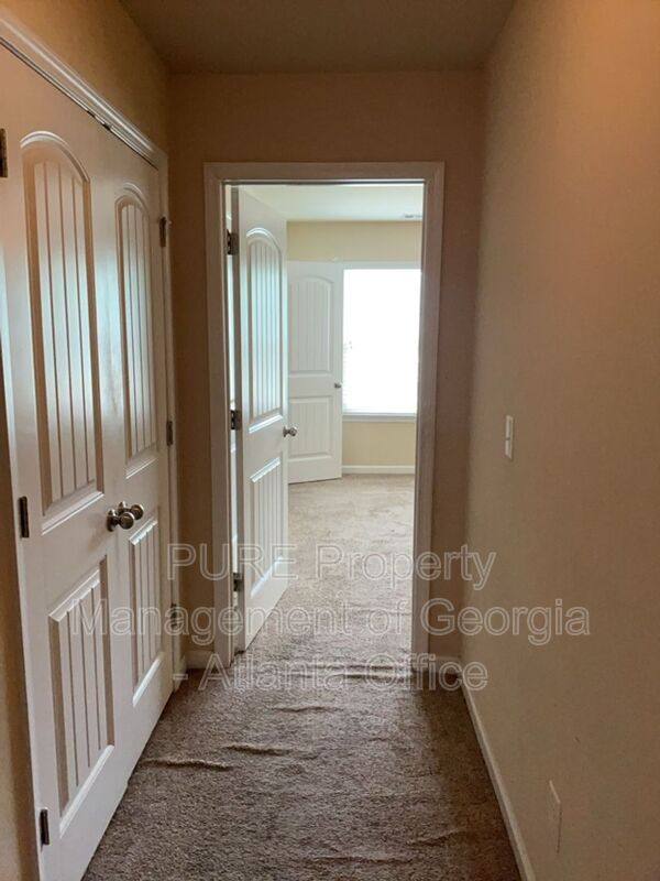House for rent at 400 Brookwood Crossing, Douglasville, GA 30134