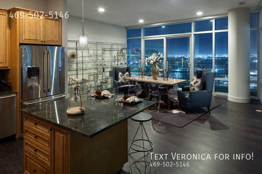 Apartment for rent at 2928 Weslayan St, Houston, TX 77027