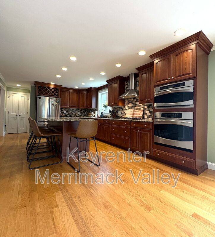 House for rent at 6 Dickson Ave, Tewksbury, MA 01876