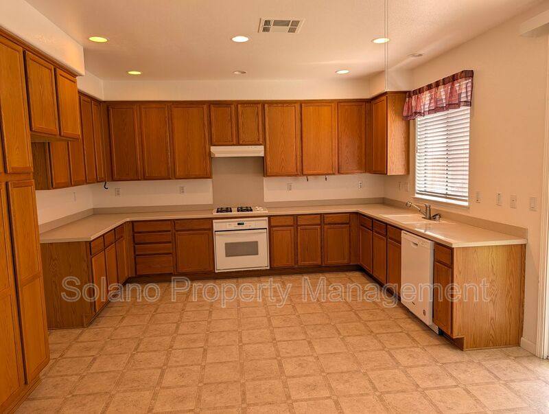 House for rent at 505 Diamond Creek Dr, Fairfield, CA 94534