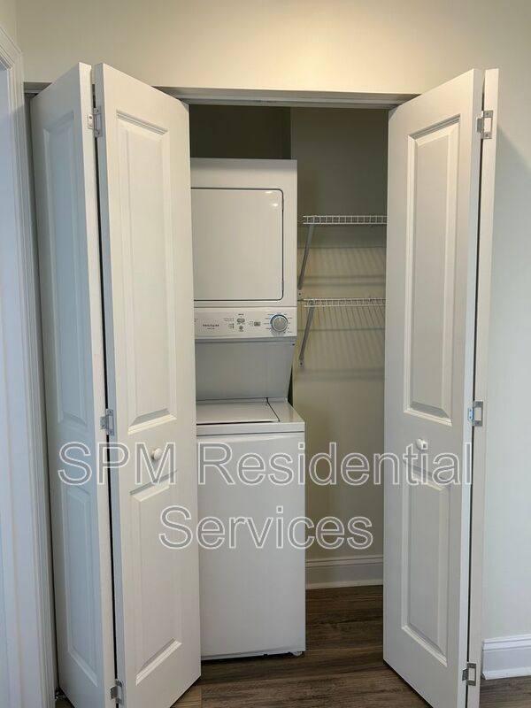 Apartment for rent at 214 Red Cross St #200, Wilmington, NC 28401