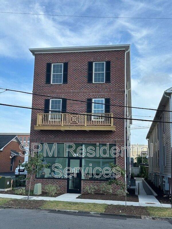 Apartment for rent at 214 Red Cross St #200, Wilmington, NC 28401