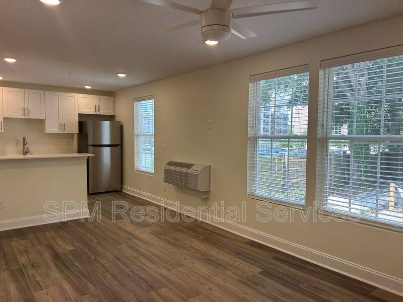 Apartment for rent at 214 Red Cross St #200, Wilmington, NC 28401