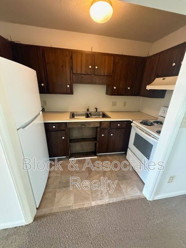 Townhouse for rent at 605 Sunset Ave #6, Asheboro, NC 27203