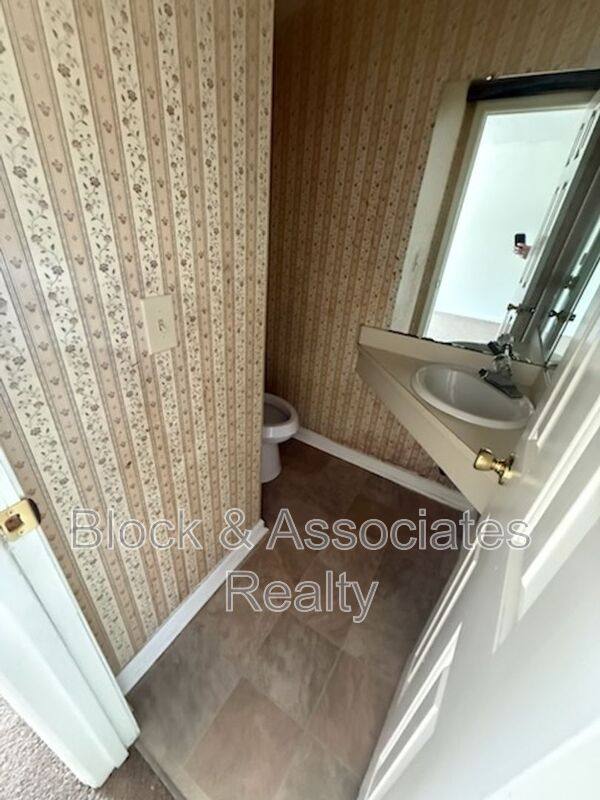 Townhouse for rent at 605 Sunset Ave #6, Asheboro, NC 27203