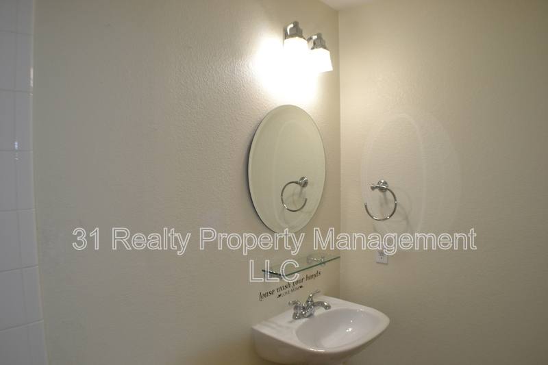 House for rent at 1013 Clear Creek Dr, Mesquite, TX 75181