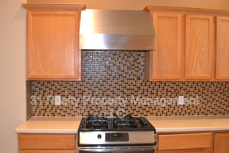 House for rent at 1013 Clear Creek Dr, Mesquite, TX 75181