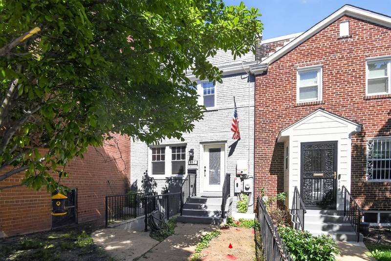 House for rent at 847 20th St NE, Washington, DC 20002