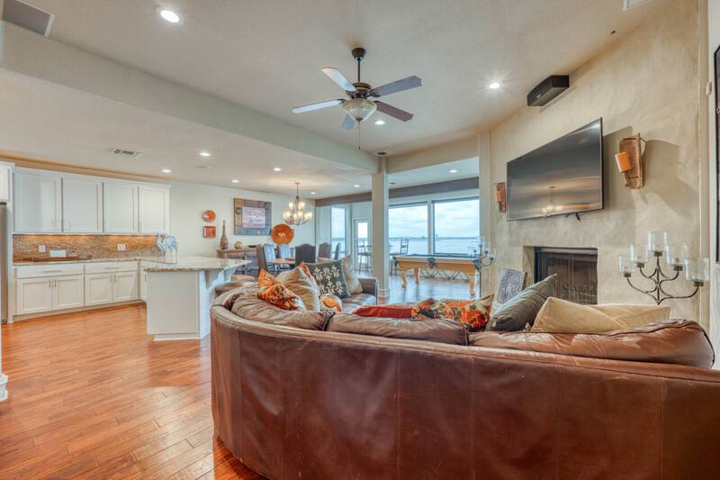 Townhouse for rent at 1103 The Cape #2, Horseshoe Bay, TX 78657