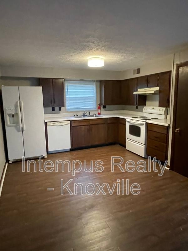 Townhouse for rent at 8738 Gleason Dr, Knoxville, TN 37923