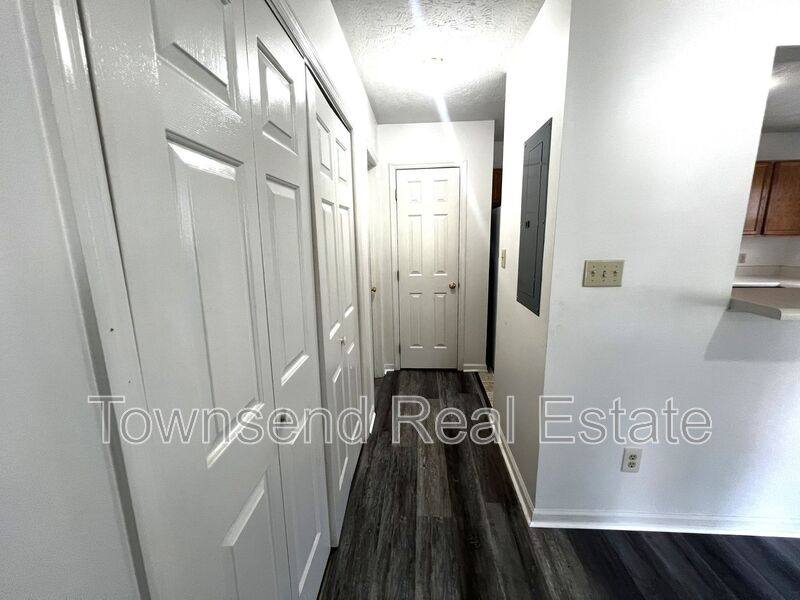 Townhouse for rent at 1044-2 Ancestry Dr, Fayetteville, NC 28304