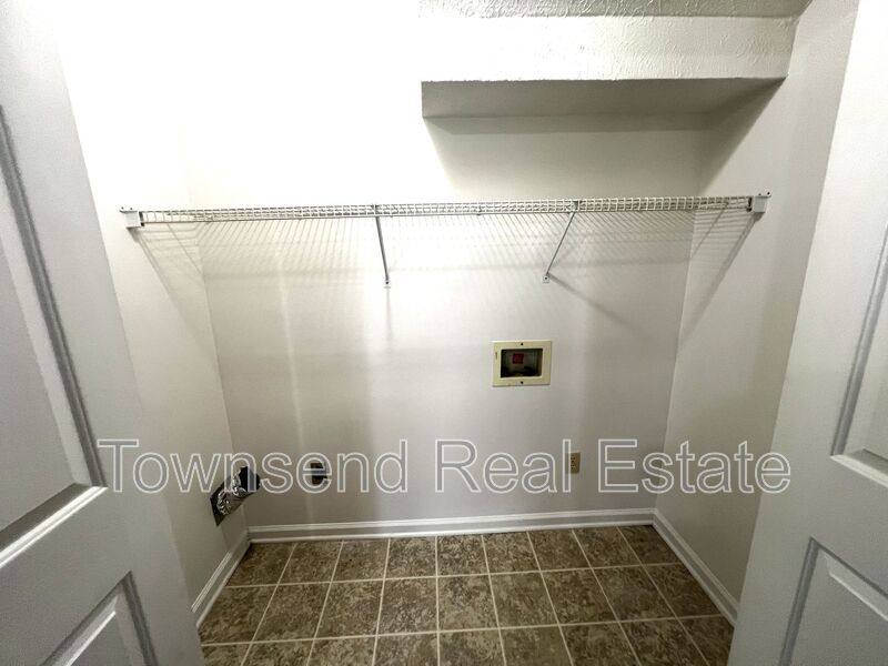 Townhouse for rent at 1044-2 Ancestry Dr, Fayetteville, NC 28304