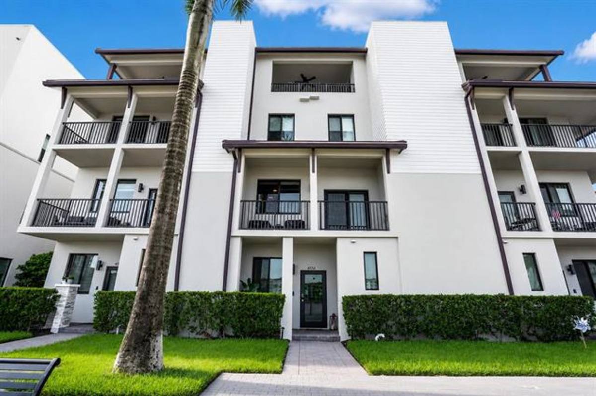 Townhouse for rent at 4716 NW 84th Court, Miami, FL 33166