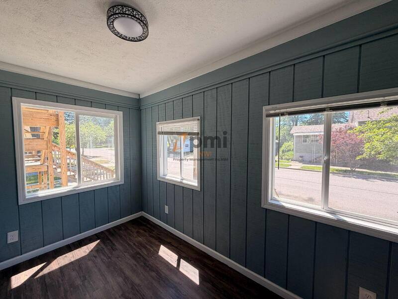 Apartment for rent at 422 Hoyt St #1, Michigan City, IN 46360