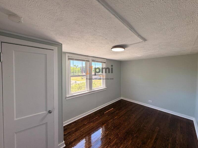 Apartment for rent at 422 Hoyt St #2, Michigan City, IN 46360